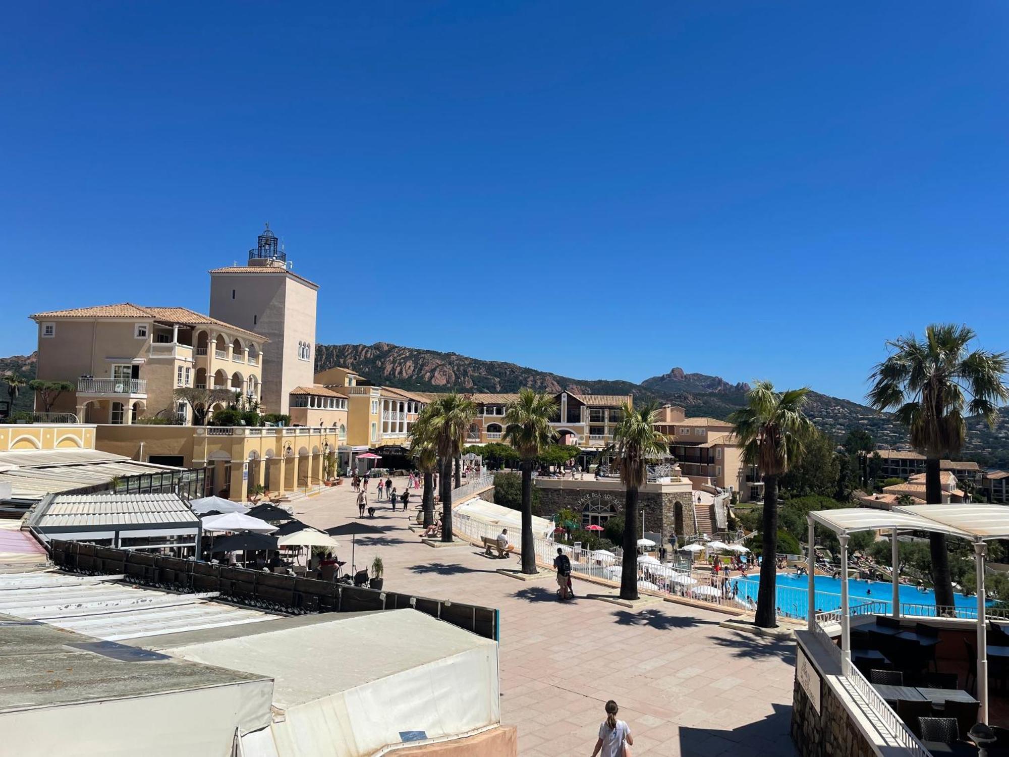Saint-Raphaël Village Cap Esterel, Piscine, Plage מראה חיצוני תמונה